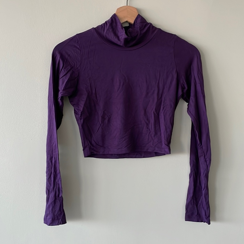 TOBI Turtleneck Crop Top